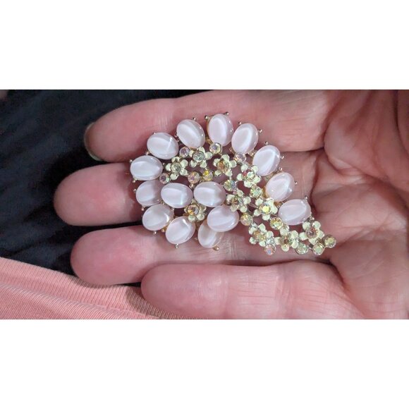 Vintage BSK Pink & Clear Rhinestone Floral Leaf Brooch Pin Costume Jewelry 2.5" - Picture 5 of 9